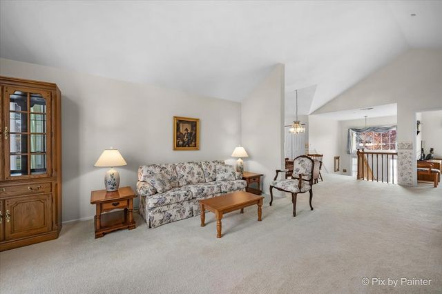 445 Cromwell Circle 3, Bartlett, IL 60103