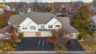 445 Cromwell Circle 3, Bartlett, IL 60103