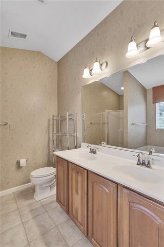 1003 Timber Run Dr, Cecil, PA 15057