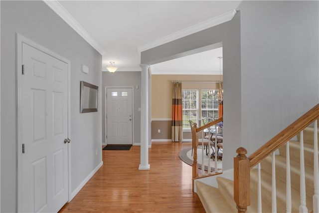 1003 Timber Run Dr, Cecil, PA 15057
