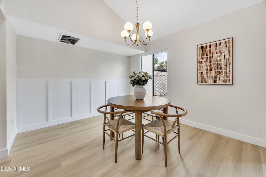Image 11 of property listing at 5326 N 3RD Avenue, Phoenix, AZ 85013