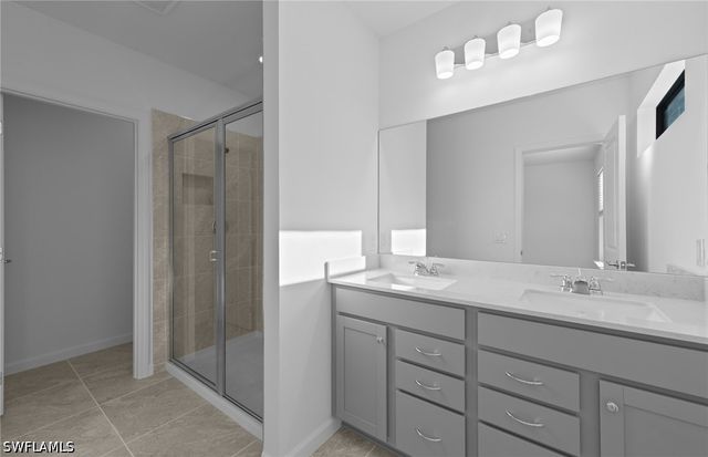 27899 Radiant CT, Bonita Springs, FL 34135