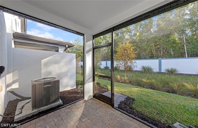 27899 Radiant CT, Bonita Springs, FL 34135