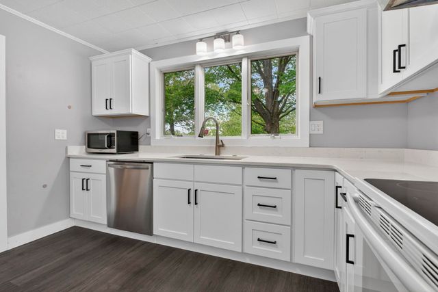 58 Lowell Road, Hudson, NH 03051