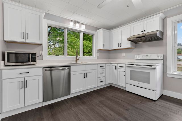 58 Lowell Road, Hudson, NH 03051
