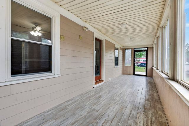 58 Lowell Road, Hudson, NH 03051