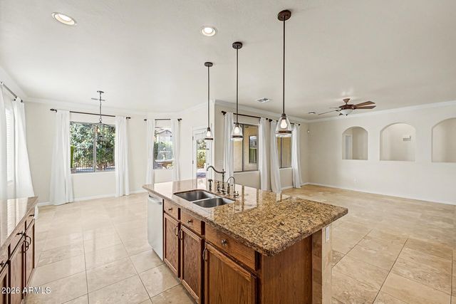 2094 E EBONY Drive, Chandler, AZ 85286