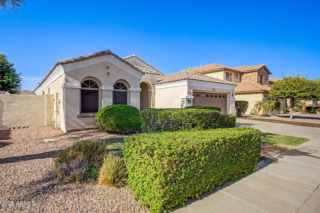 2094 E EBONY Drive, Chandler, AZ 85286