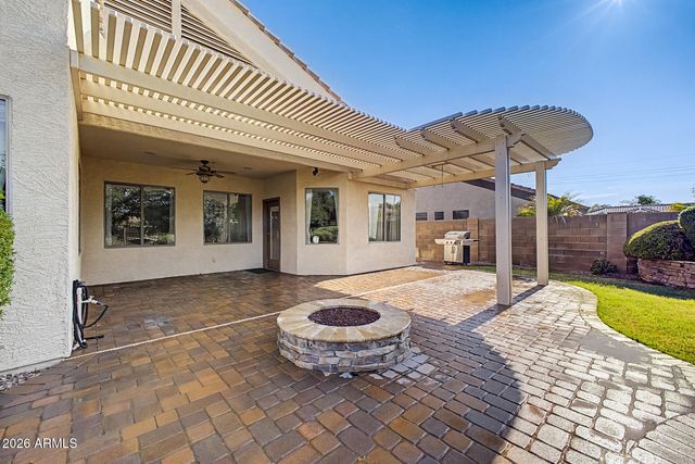 2094 E EBONY Drive, Chandler, AZ 85286