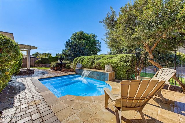 2094 E EBONY Drive, Chandler, AZ 85286