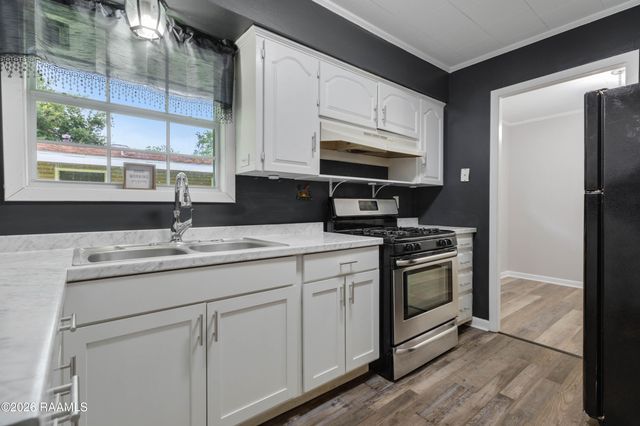 606 Prioux Street, New Iberia, LA 70563