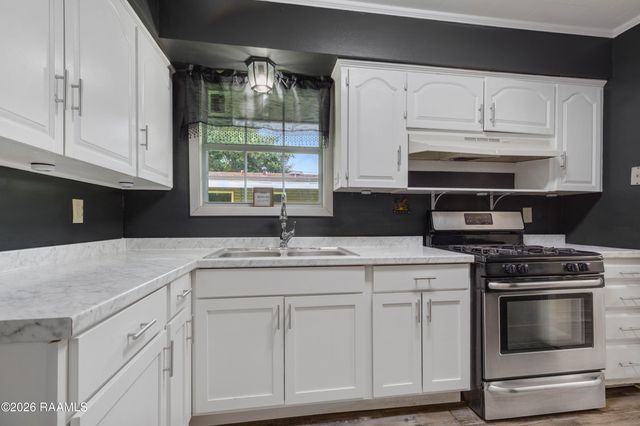 606 Prioux Street, New Iberia, LA 70563