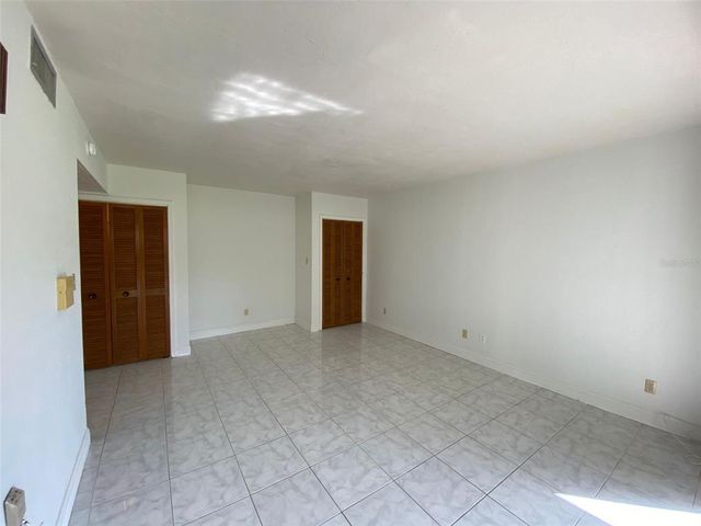 181 PALM VIEW COURT 3460/1, Haines City, FL 33844