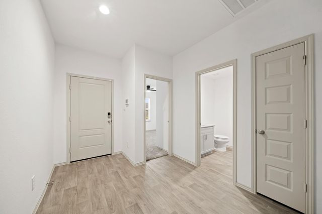 1281 Thornbird Trail, Sealy, TX 77474