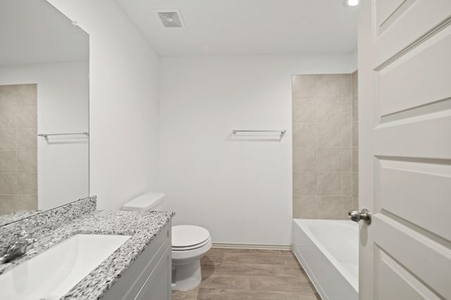 1281 Thornbird Trail, Sealy, TX 77474