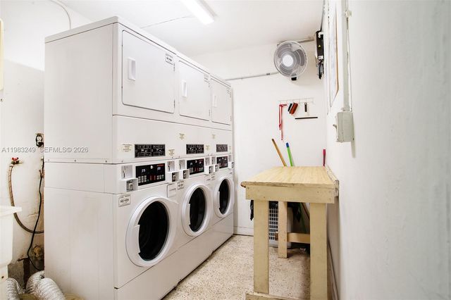 1530 SW 2nd St 405, Miami, FL 33135