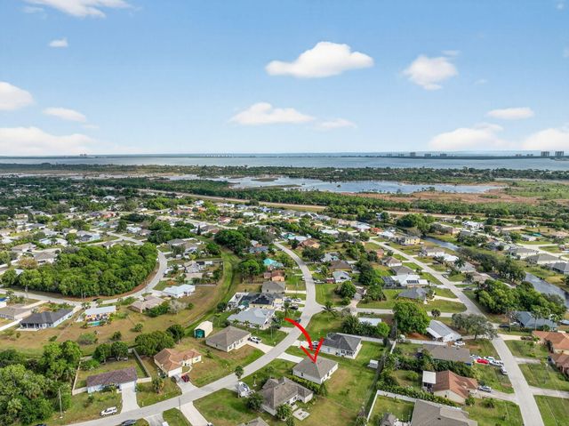 2121 SE Mandrake Circle, Port St. Lucie, Port St Lucie, FL 34952