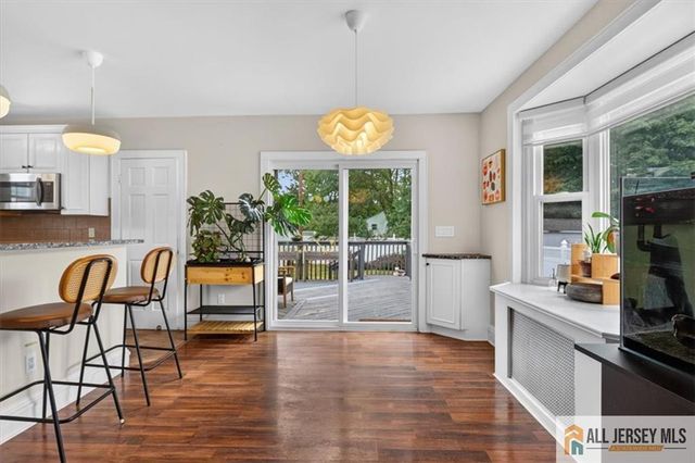 59 Lloyd Street, Edison, NJ 08817