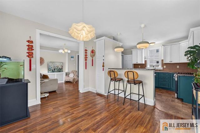 59 Lloyd Street, Edison, NJ 08817