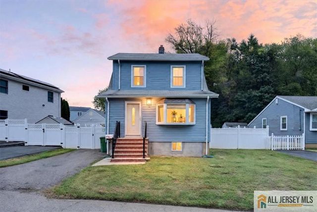 59 Lloyd Street, Edison, NJ 08817