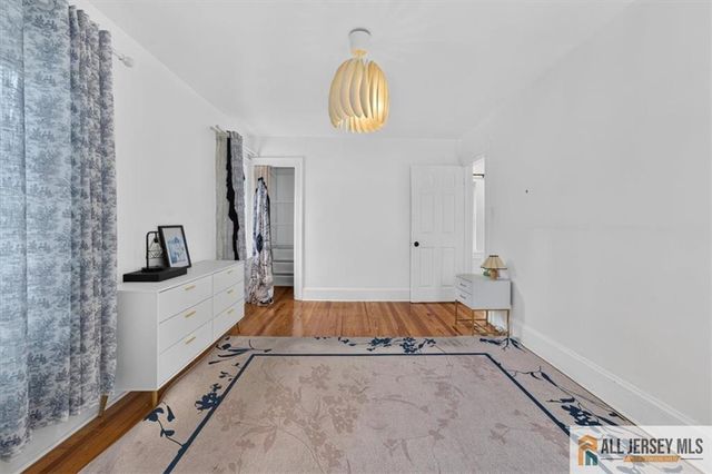 59 Lloyd Street, Edison, NJ 08817