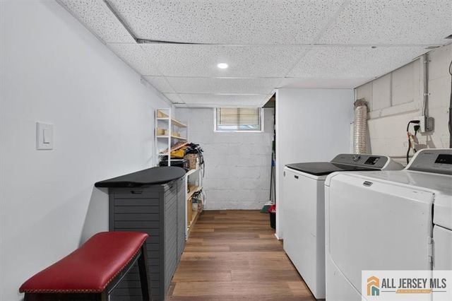 59 Lloyd Street, Edison, NJ 08817