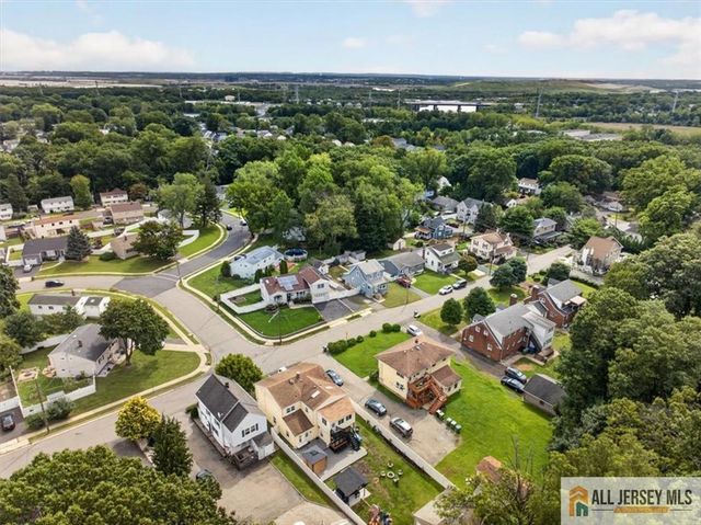 59 Lloyd Street, Edison, NJ 08817