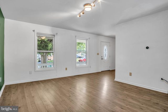 37 BRIAN DR, Carlisle, PA 17015