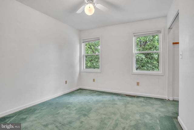 37 BRIAN DR, Carlisle, PA 17015