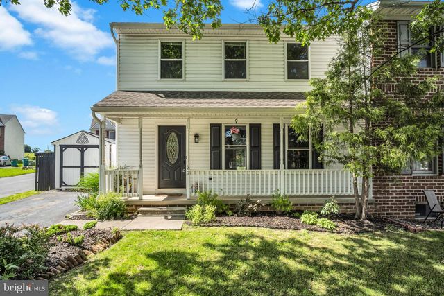 37 BRIAN DR, Carlisle, PA 17015