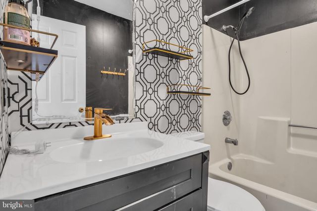 37 BRIAN DR, Carlisle, PA 17015