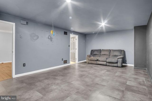 37 BRIAN DR, Carlisle, PA 17015