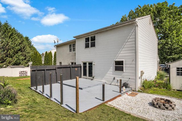 37 BRIAN DR, Carlisle, PA 17015