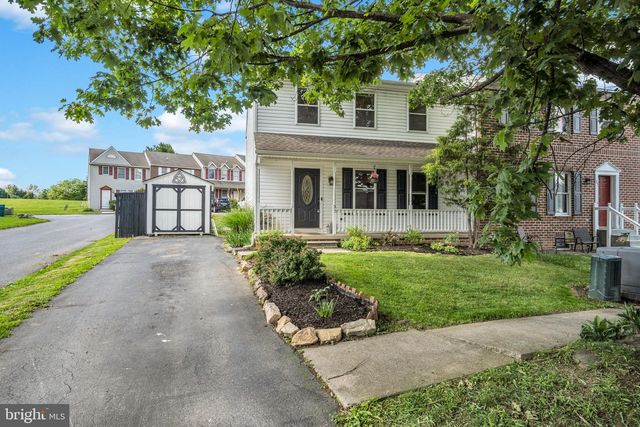 37 BRIAN DR, Carlisle, PA 17015