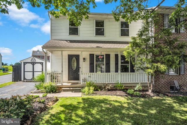 37 BRIAN DR, Carlisle, PA 17015
