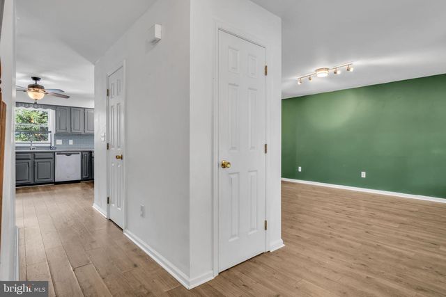 37 BRIAN DR, Carlisle, PA 17015