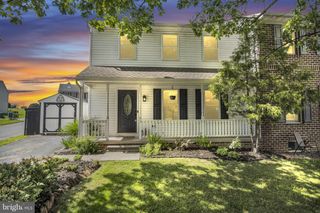 37 BRIAN DR, Carlisle, PA 17015