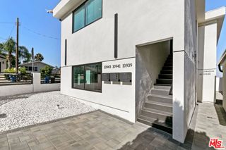 10941 Christine Way, Tujunga, CA 91042