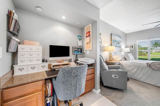 8057 Aberdeen Drive 102, Boynton Beach, FL 33472