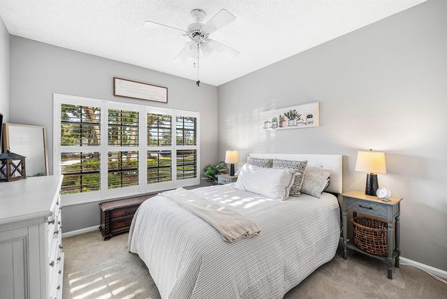 8057 Aberdeen Drive 102, Boynton Beach, FL 33472