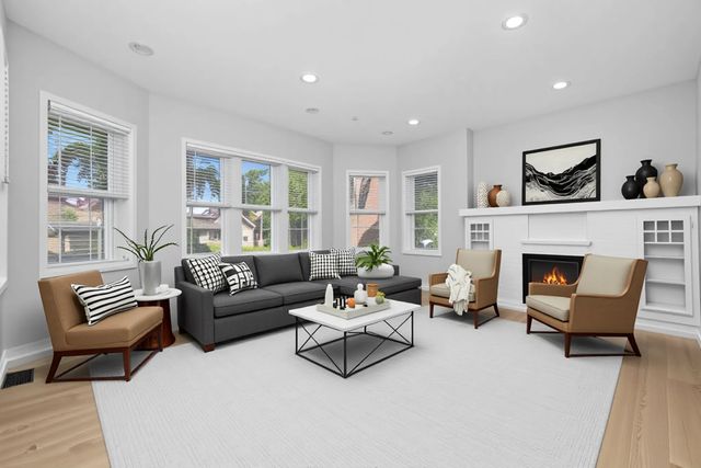 11127 S Wallace Street, Chicago, IL 60628