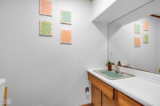 6331 Zionsville Road, Indianapolis, IN 46268