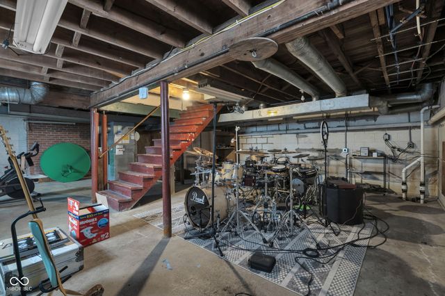 6331 Zionsville Road, Indianapolis, IN 46268