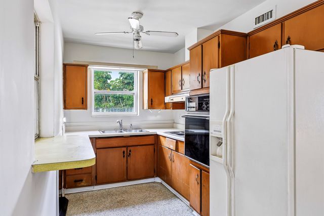 1729 S Congress Avenue, Palm Springs, FL 33461