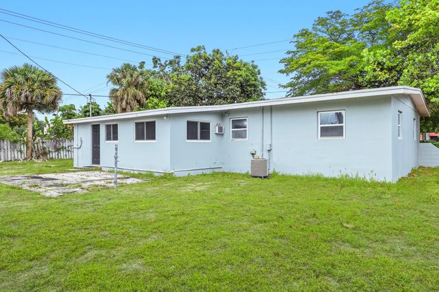 1729 S Congress Avenue, Palm Springs, FL 33461