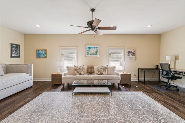 234 McIntosh Ave, St Simons Island, GA 31522