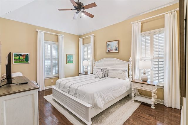 234 McIntosh Ave, St Simons Island, GA 31522