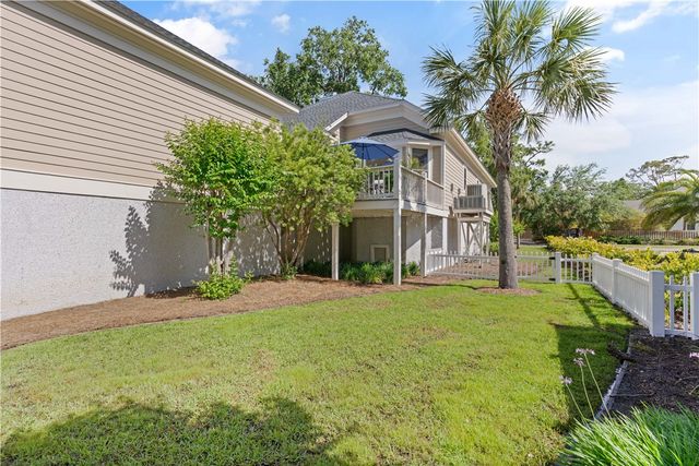234 McIntosh Ave, St Simons Island, GA 31522
