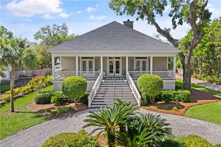 234 McIntosh Ave, St Simons Island, GA 31522