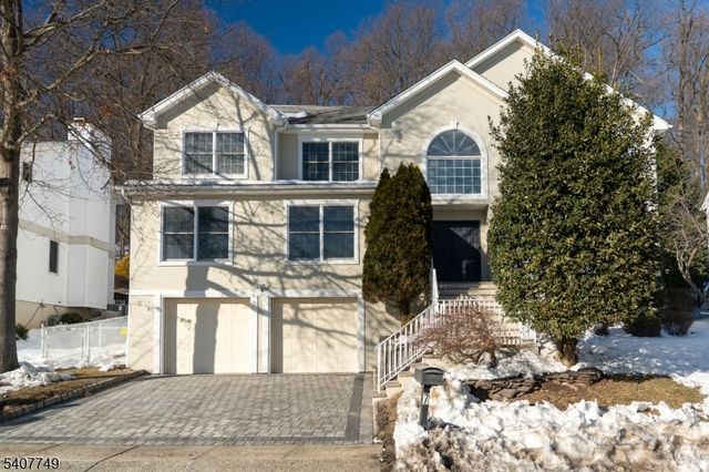 7 Sycamore Way, Warren Twp., NJ 07059